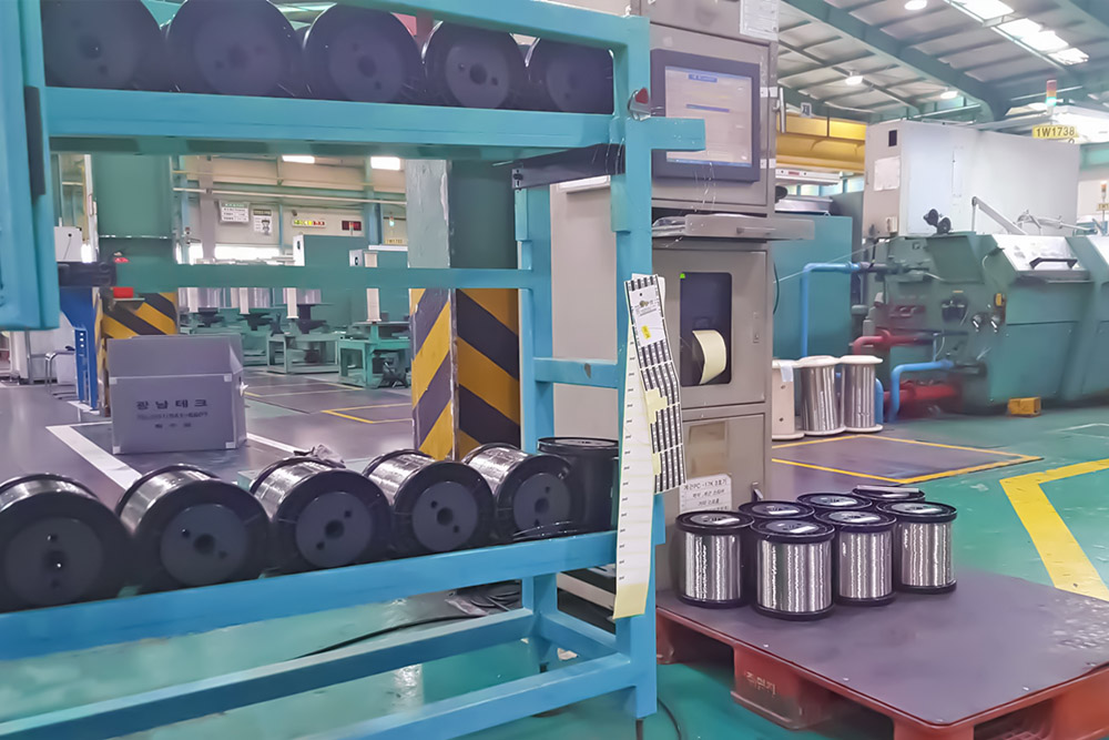 automatic truss manipulator